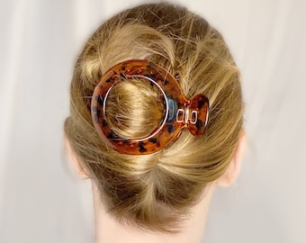 large, circle brown tortoise clip | The Best Hair Clip