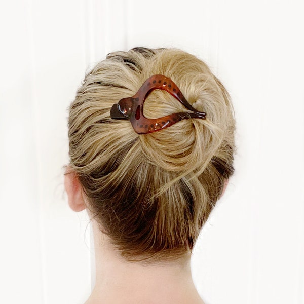 small, light brown | The Best Hair Clip