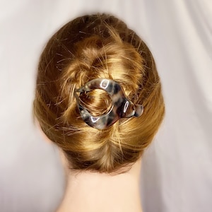 large, smoky tortoise | The Best Hair Clip