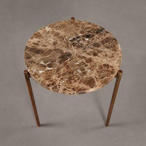 Marmor sidobord "Rom" tillverkat av natursten