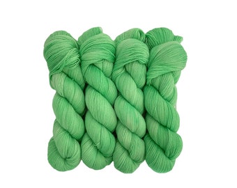 APPLE DROP  - Hand Dyed Yarn - 100% Baby Alpaca  - Lace Weight Yarn - 1 x 100g Skein