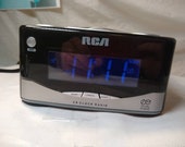 Am fm alarm clock radio, cd player