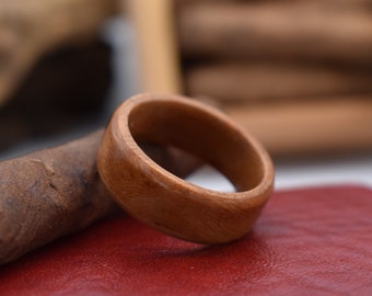 Partner rings precious wood Bentwood wooden ring made of burl laurel wood. engagement rings, wedding rings, friendship rings and wedding bands