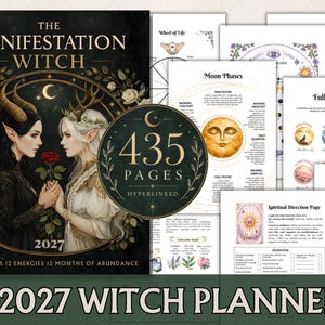 Może przedstawiać: Cyfrowy planer na rok 2027 zatytułowany The Manifestation Witch, zawierający 435 hiperłączy. Okładka przedstawia dwie postacie z rogami i porożem trzymające czerwoną różę, otoczone białymi różami. Wewnętrzne strony pokazują fazy księżyca i kalendarze.