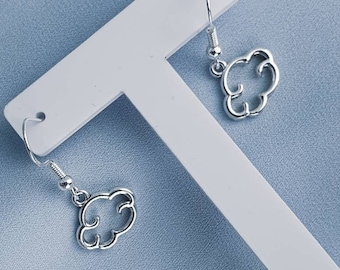 Pendientes con forma de nube, pendientes con forma de cielo hueco, pendientes con forma de nube ligera, joyas minimalistas, pendientes de surfista, pendientes con dije de nube de plata
