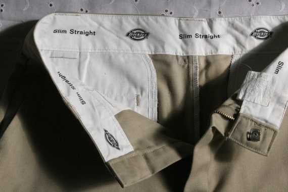 Dickies Beige Shorts