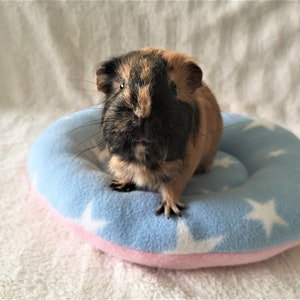 Fleece Guinea Pig Snuggle Donut Bed: Blue Stars, Light Pink