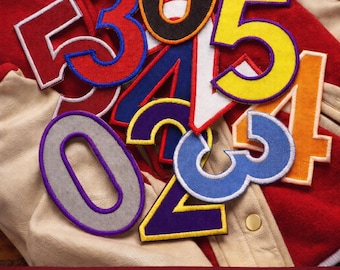 Patch numéroté thermocollant avec applique universitaire brodée à coudre Letterman pour vêtements, sac à dos, maillot, sac de sport, football lycée, baseball