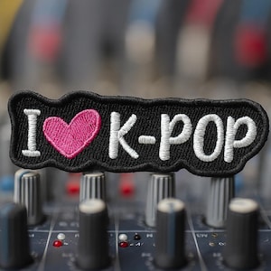 I Love K-Pop Patch/Iron-On Patch/Music Genre/Headphones/Records/Instrument/Embroidered Sew-On Applique for Clothing, Vest/Jacket, Backpack