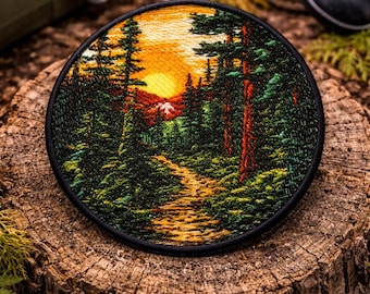 Hiking Trail Patch/Iron-On Patch/Adventure Souvenir Gift/Outdoor Sunset Badge/National Parks/Camping & Hiking/Sew-On Applique for Clothing