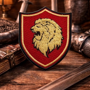 Lion Crest Patch/Iron-On Patch/Heraldic Medieval Knights Coat of Arms/Embroidered Sew-On Applique for Clothing Backpack Jacket/Vest, Gear