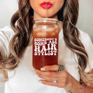 Hairdresser Iced Coffee Glass Can   Gift for Hairdresser Retro Cup  Glass Cup with Lid and Straw   Licensed Hairapist   Gift For Hairdresser