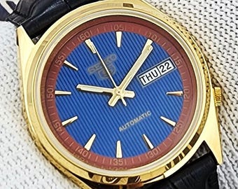 Vintage Seiko 5 Japan Automatik Herrenuhr Vergoldetes Gehäuse Blaues Zifferblatt Day-Date Ausstellung Zurück 17 Juwelen Refurbished Geschenk für Ihn 410-18