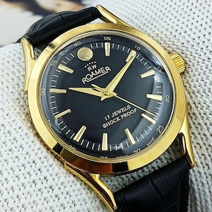 Vintage Roamer Swiss Made Hand-Winding Mechanical Men’s Watch Black Dial Curved Lugs 17 Jewels Gold Plated Refurbished Gift for Him 230-05