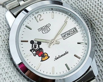 Vintage Seiko 5 Japan Automatic Men’s Watch | 37mm Silver Cartoon Dial 17 Jewels Steel Jubilee Bracelet Refurbished Gift for Him 900-08