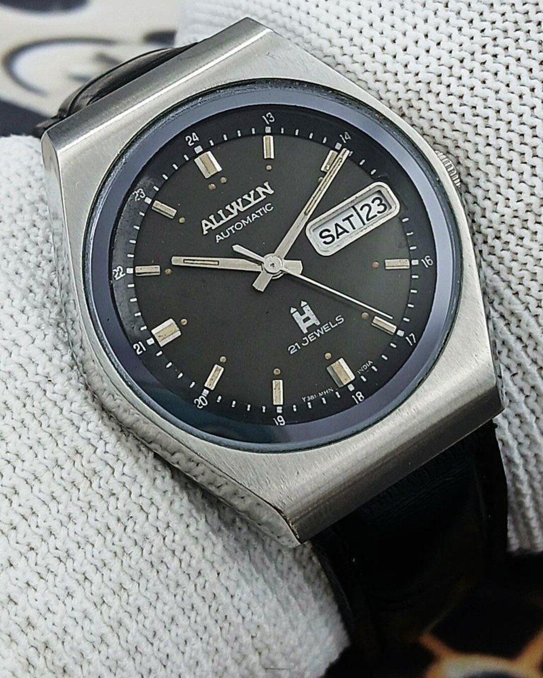Vintage Refurbished Allwyn Automatic Indian Mens Wrist Watch 21J Day ...