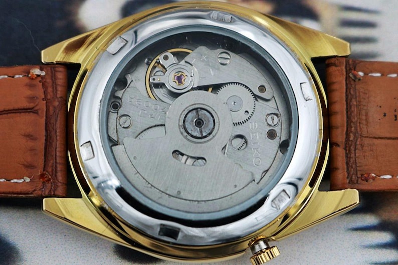 vintage refurbished Seiko 5 automatic japan mens wrist watch white roman dial exhibition back gold plated case gift for men for him 100-08 image 9
