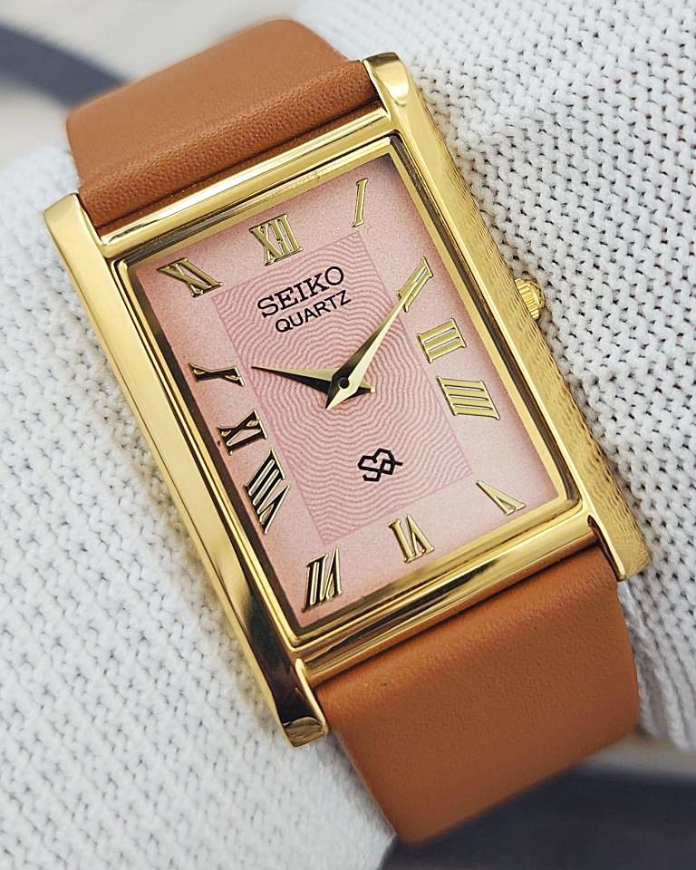 新品電池/稼働 SEIKO レディース ヴィンテージ ムーンフェイズ　希少　レア 新品電池】稼働 SEIKO 腕時計 レディース ヴィンテージ スクエア 希少