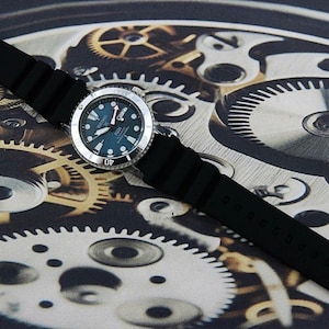 custom made Seiko PADI diver style MOD automatic mens wrist watch vintage japan 7S26 movement blue dial gift for men for him - 02 image 8