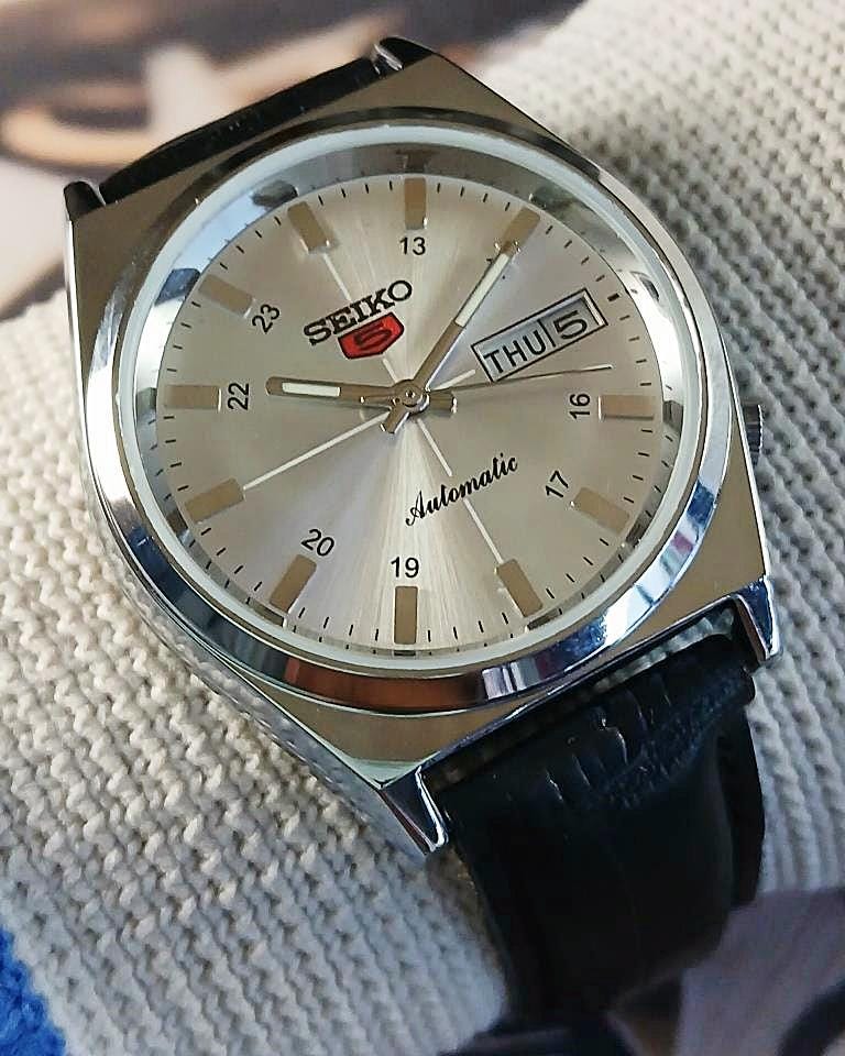 稼働品SEIKO 5 自動巻き腕時計 6309-7330 シルバー×革風バンド S78☆【AT/不動品】SEIKO セイコー5 自動巻 6309-7330 シルバー