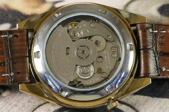 Vintage Refurbished Seiko 5 Automatic Japan Mens Wrist Watch
