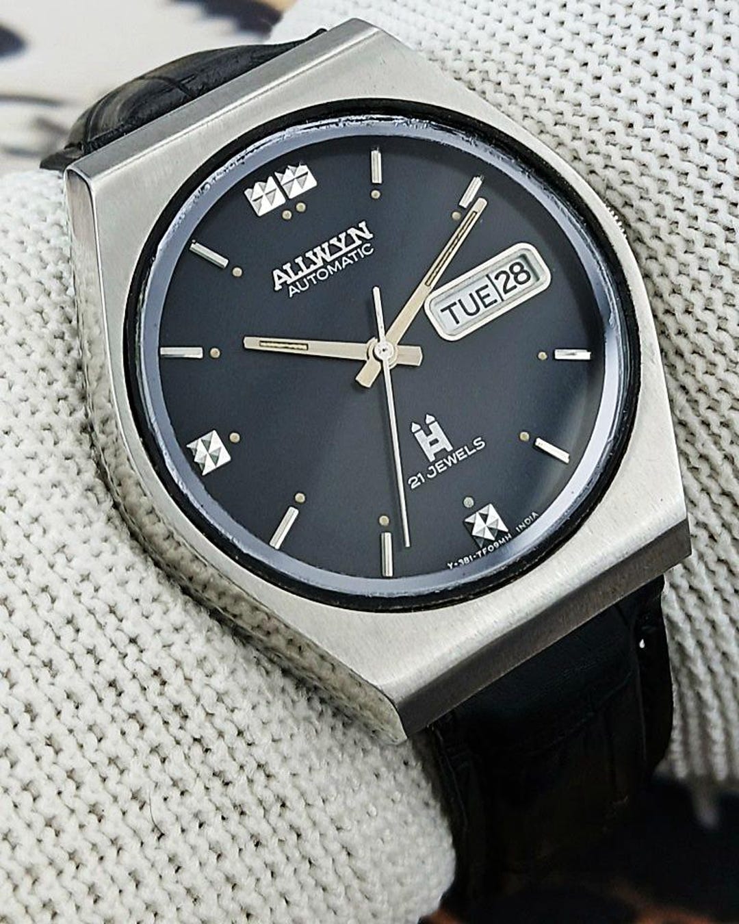 Vintage Refurbished Allwyn Automatic Indian Mens Wrist Watch 21J Day ...