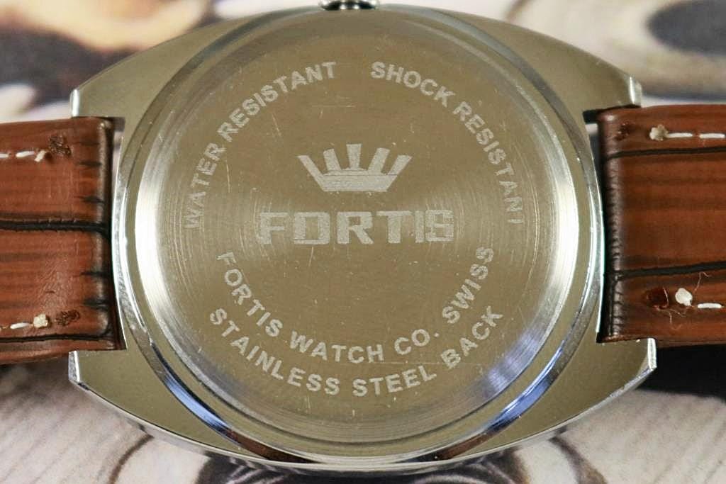 FORTIS ★オーバホール済★手巻き★機械式★スイス製★アンティーク★グリーン FORTIS ☆オーバホール済☆手巻き☆機械式☆スイス製☆アンティーク