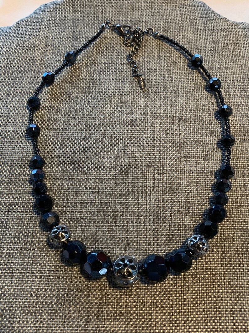 Esmor beaded necklace