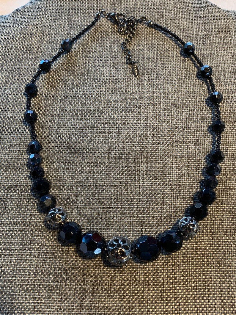 Esmor beaded necklace