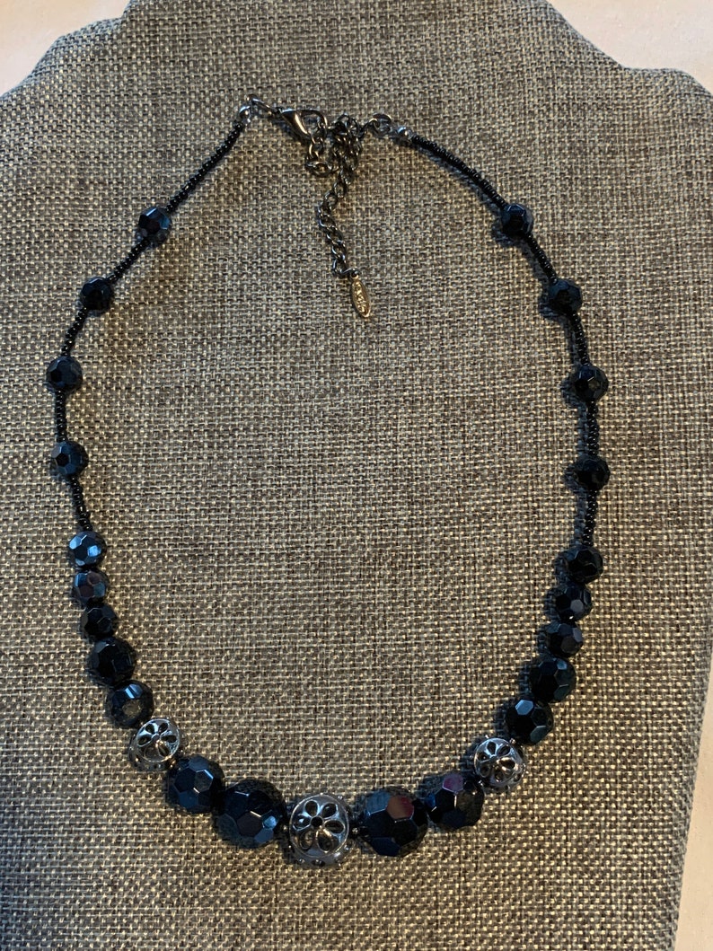 Esmor beaded necklace