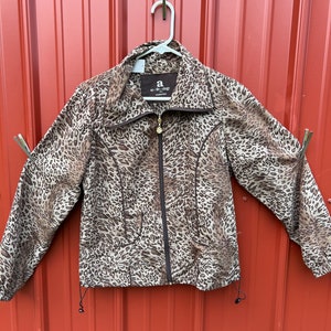 Vintage 90s Activology Women&#39;s Windbreaker – Medium Leopard Print