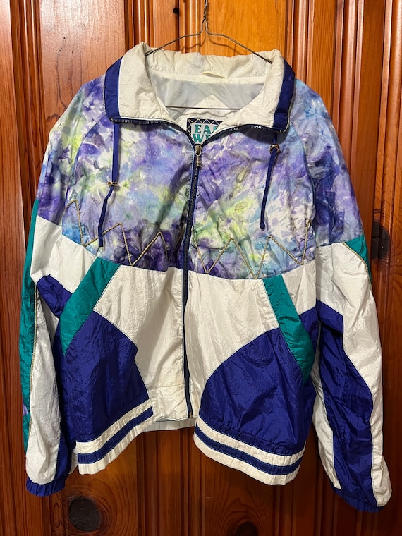 Vintage Windbreaker // East West // Medium