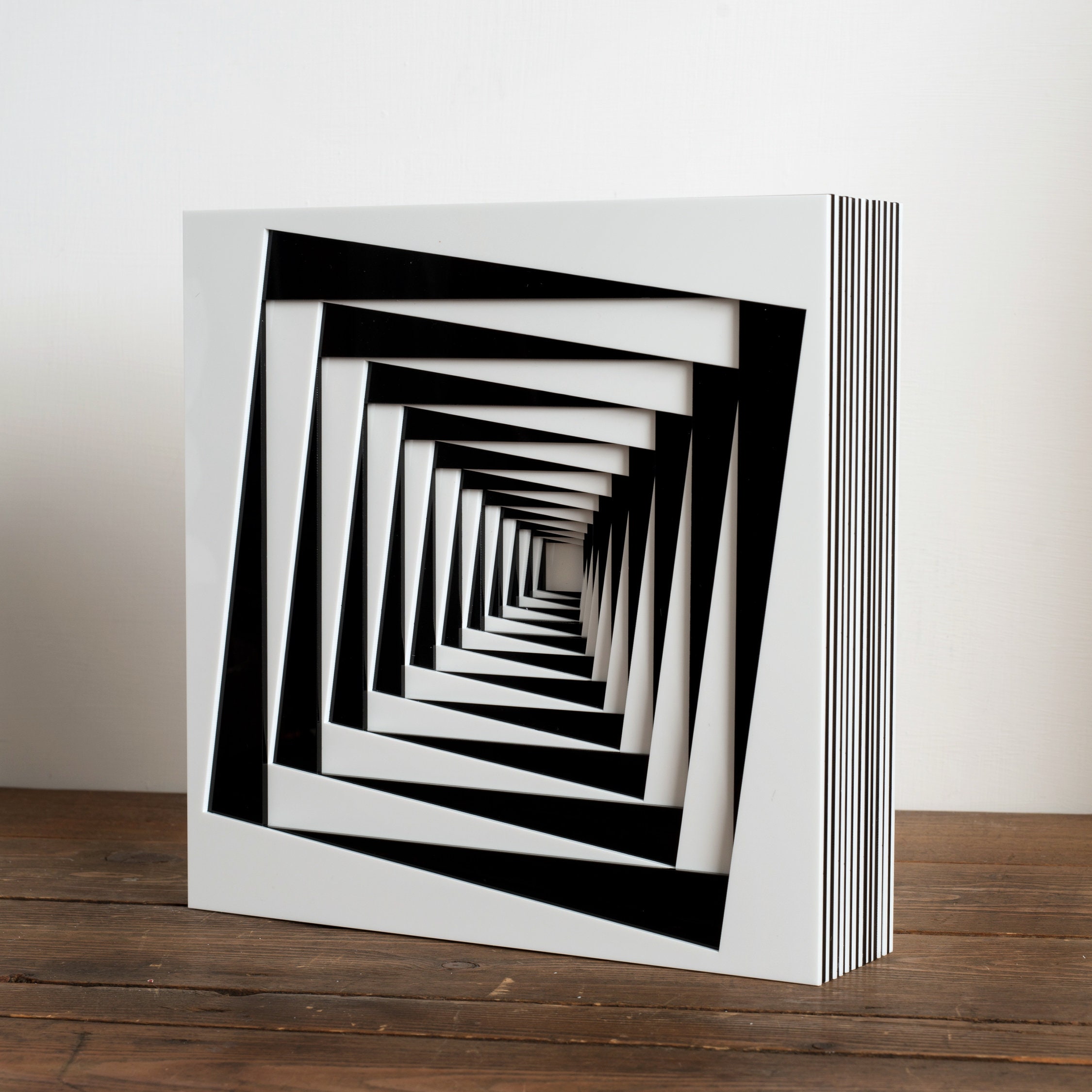 アート・デザイン・音楽 A Retrospective Of Sculpture And Drawing Optical Art Sculpture - Gio Schiano - Modern Sculpture