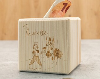 Spardose aus Holz mit Namen | Geschenk Geburtstag für Mädchen | Geschenk Patenkind, Enkelkind | Prinzessin, Märchenschloss