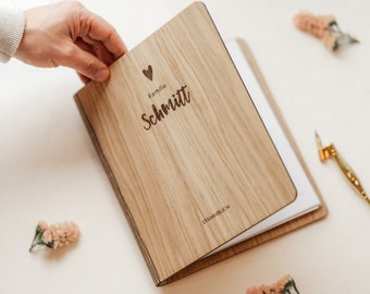Stammbuch Holz personalisiert mit Familienname, verschiedenene Größen – modernes Familienstammbuch für Hochzeit, DIN A4, A5, kleines Format