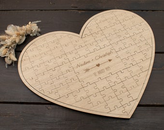 Gästebuch für Hochzeit | Puzzle aus Holz zum Unterschreiben | Gästebuch-Puzzle Herz | personalisiert mit Name + Datum | 87 Teile