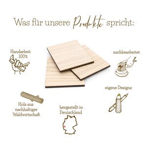 May include: A set of three wooden coasters with a natural wood grain finish. The coasters are handmade in Germany from sustainably sourced wood and are 100% handcrafted. The text "Was f&uuml;r unsere Produkte spricht" is written at the top of the image.