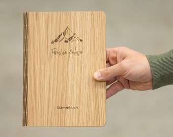 Stammbuch Holz personalisiert mit Familienname | Stammbuch der Familie | modernes Familienstammbuch | verschiedene Formate | Berge, Panorama