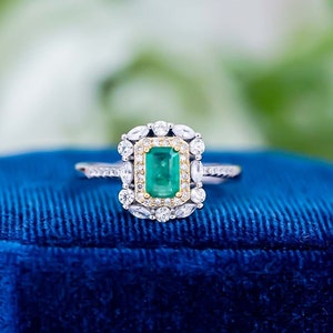 Natural Raw Emerald Ring for Woman, Colombia Emerald Ring, May Birthstone Ring, 925 Sterling Silver Ring, Stacking Ring, Dainty Gift for Her