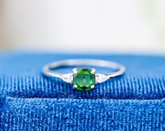 Handmade Chrome Diopside Sterling Silver Ring: Green Cushion Cut