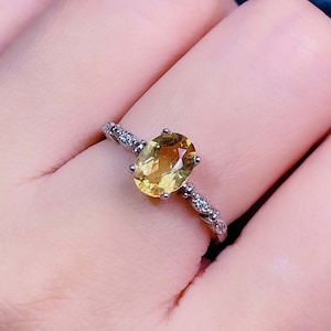 Zierlicher ovaler gelber Citrin Ring, echter Citrin, handgemachter Ring, November Geburtsstein, individuelles Geschenk für Sie