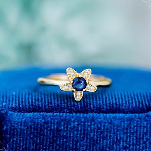 Blue Sapphire Ring, 4mm Round Sapphire, Gold Sapphire Ring, Flower Shape Ring, Unique Gift For Her