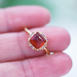 Natural Garnet Ring, Bright Red Garnet Gemstone Ring, Gold Garnet Ring, Natural Spessartite Garnet, Unique Gift for Wife, Girlfriend