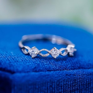Delicate Moissanite Ring, Dainty Ring for Women, Small Stones Moissanite Diamond Engagement Anniversary Ring, Stacking Rings