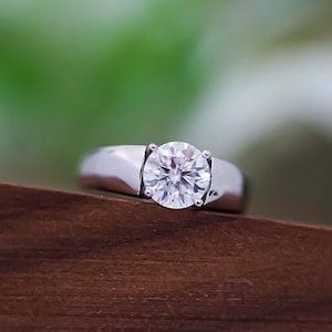 Bague en moissanite pour homme | Bague moissanite en argent sterling | Bague promesse d&#39;éternité pour homme | Bande simple | Bague de fiançailles pour homme | Bague d&#39;anniversaire