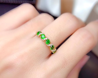 size 10 Lovely RING with Russian Diopside /& Clear Zircon