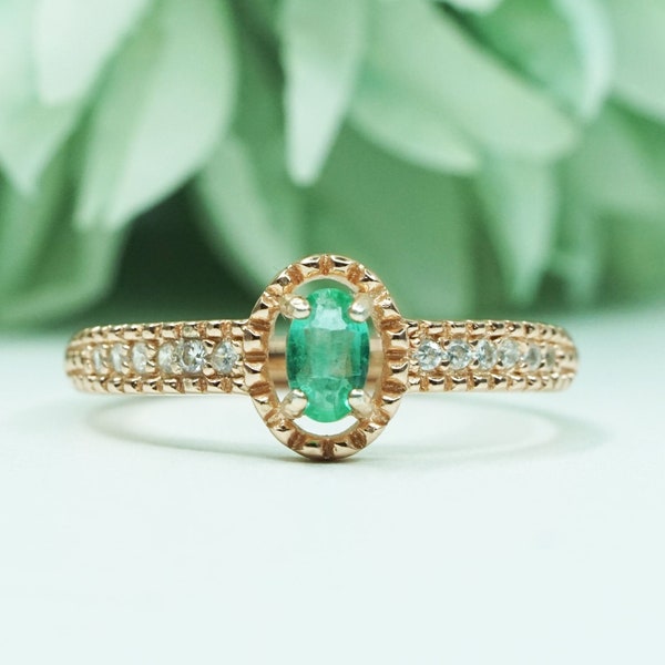 Colombia Emerald Ring, Rose Gold Band Ring, Genuine Oval 3*5mm Raw Emerald Ring, May Birthstone, Promise Ring, Anniversary Gift For Her