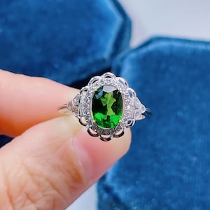 Handmade Chrome Diopside Ring: Green Oval Stone, Sterling Silver
