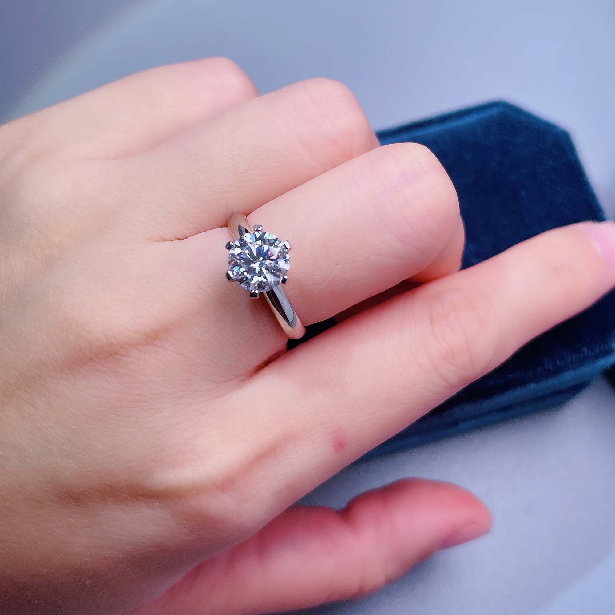 Anello Donna Pave Diamante D VVS 0.70 Carati SG49714 - Scermino Gioielli