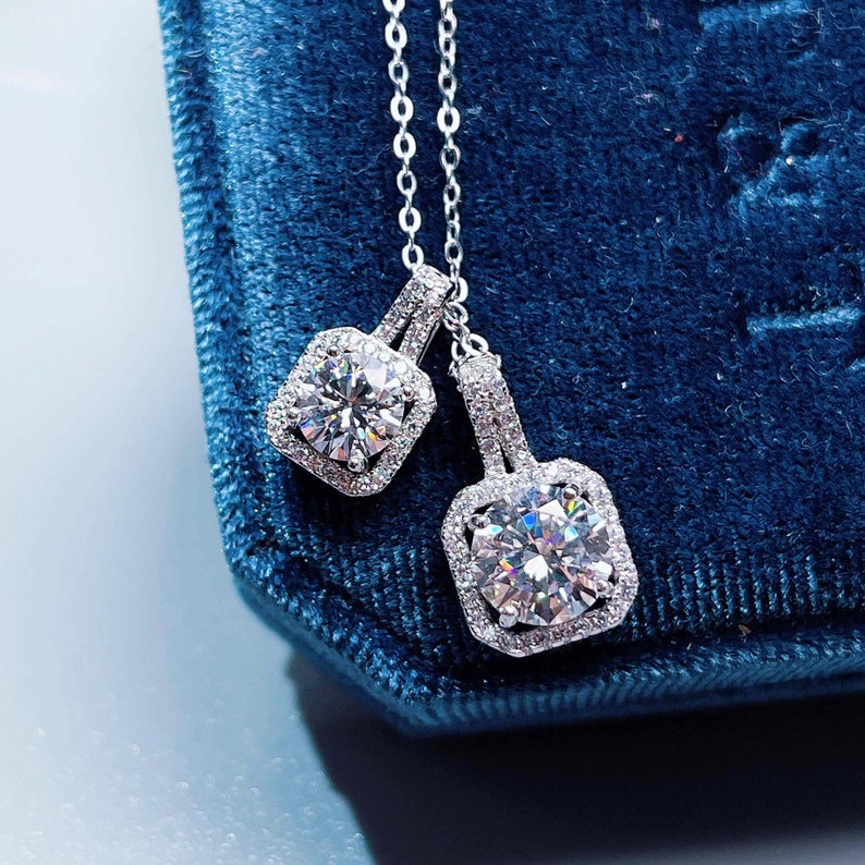 925 Sterling Silver Inlaid Moissanite Necklace main image 0